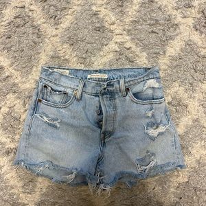 LEVIS wedgie short jeans